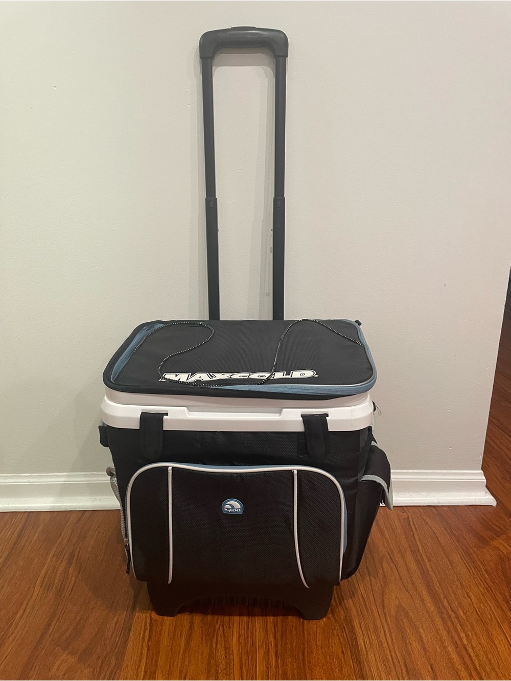 Ice Gear Large Soft Sided Cooler Wheeled with Extendable Handle 12” Deep 14”Wide